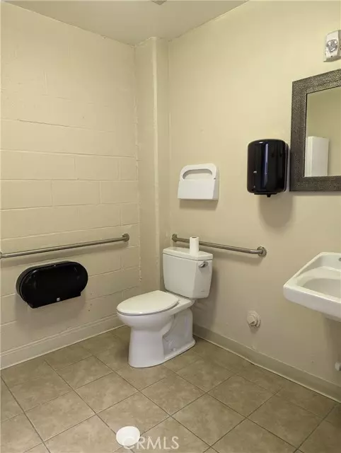 Van Nuys (los Angeles), CA 91405,14539 Archwood Street