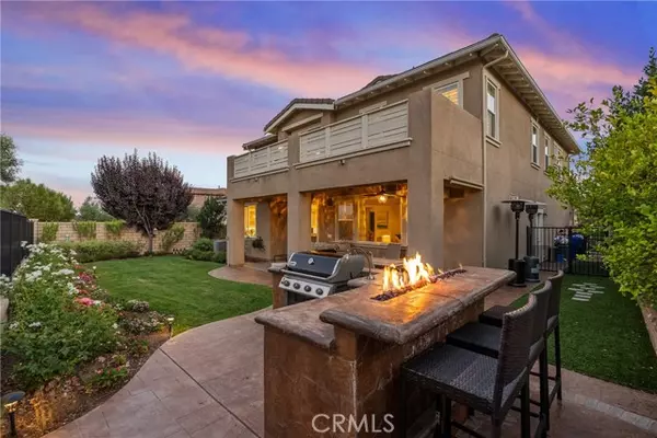 Valencia (santa Clarita), CA 91354,28652 Iron Village Drive