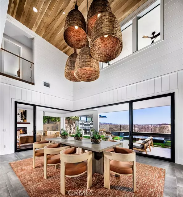 Valencia (santa Clarita), CA 91354,29900 N Camino Los Robles