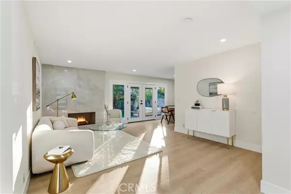 Woodland Hills (los Angeles), CA 91367,20008 Friar Street