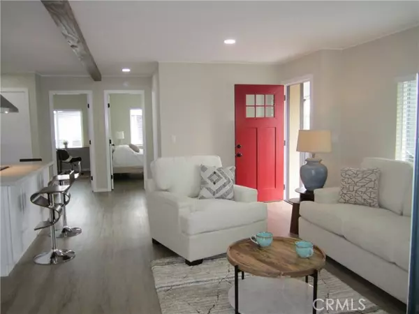 Canoga Park (los Angeles), CA 91304,24303 Woolsey Canyon Road #19