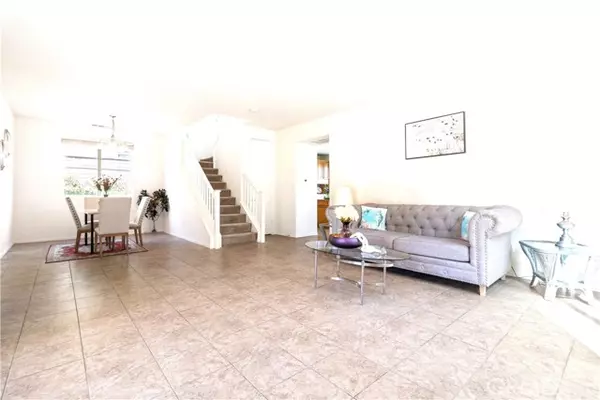 Saugus (santa Clarita), CA 91350,20027 Christopher Lane