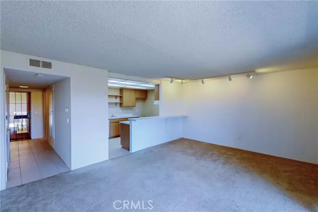 Huntington Beach, CA 92647,6600 Warner Ave UNIT 88