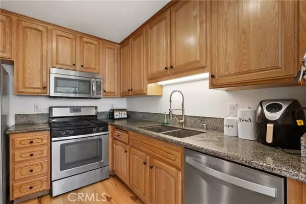 Canyon Country (santa Clarita), CA 91351,27074 Hidaway Avenue #3