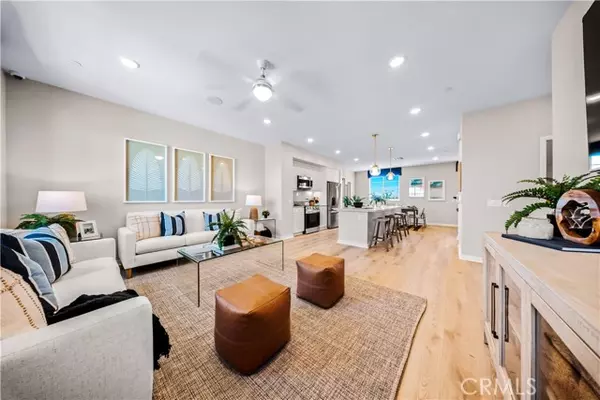 Camarillo, CA 93012,2860 Via Descanso