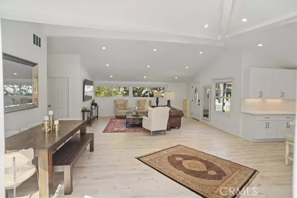 Woodland Hills (los Angeles), CA 91364,5163 Alhama Drive