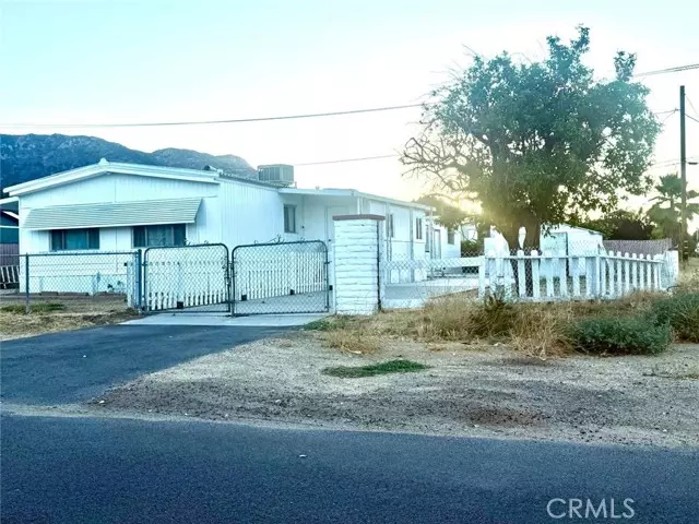 Lake Elsinore, CA 92530,33013 Arbolado Lane