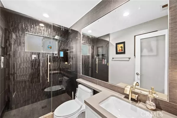 Newbury Park (thousand Oaks), CA 91320,613 Avenida De La Plata