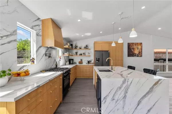 Simi Valley, CA 93063,2282 Brentwood Street