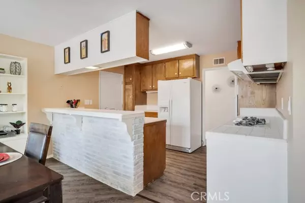 Sylmar (los Angeles), CA 91342,13678 Marchant Avenue