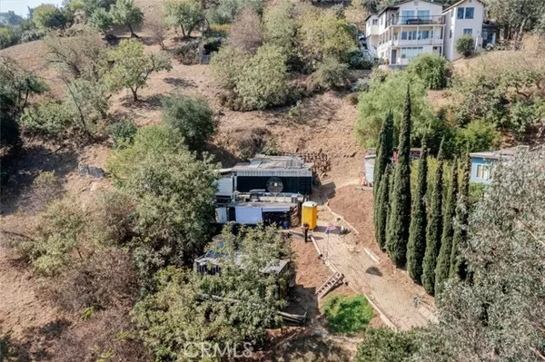 Los Angeles, CA 90039,1908 Rosebud Avenue