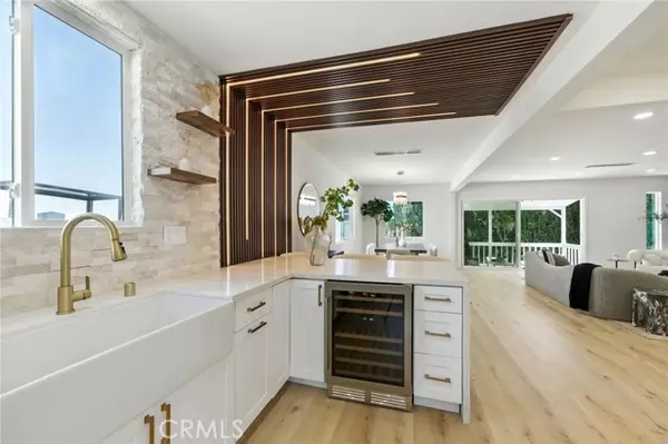 Sherman Oaks, CA 91401,13021 Killion Street