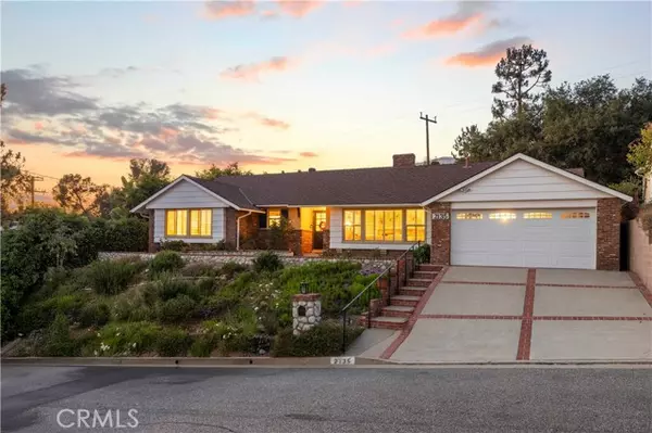 La Canada Flintridge, CA 91011,2135 Tondolea Lane