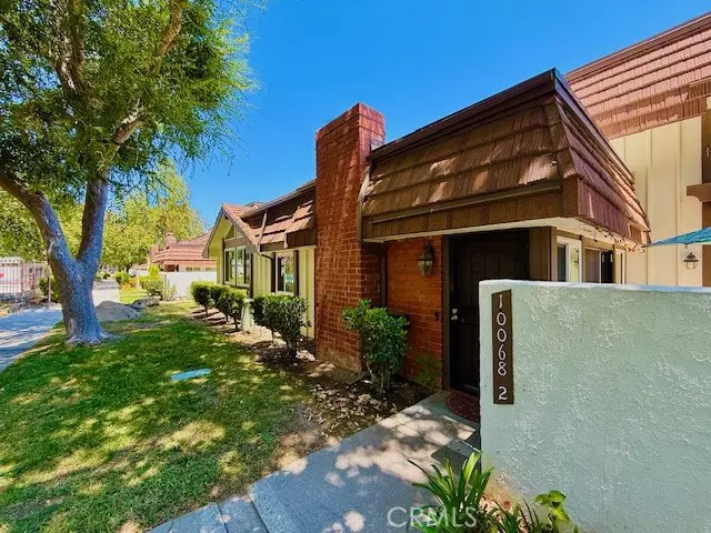 10068 Larwin Avenue #2, Chatsworth (los Angeles), CA 91311