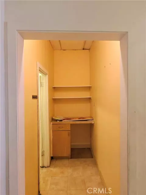 San Fernando, CA 91340,11479 San Fernando Road