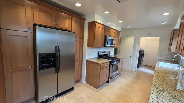 Sherman Oaks, CA 91403,4718 Burnet Avenue