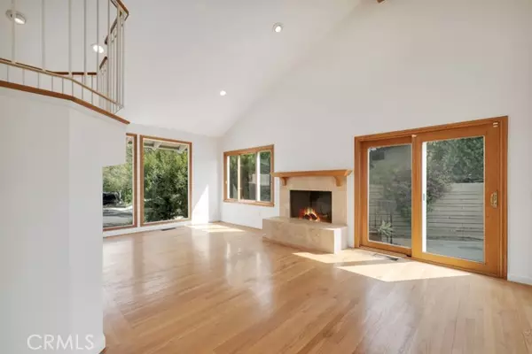 Woodland Hills (los Angeles), CA 91364,22210 Miston Drive