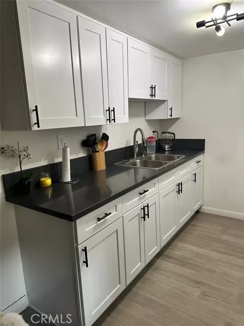North Hills (los Angeles), CA 91343,8505 Columbus Avenue #113