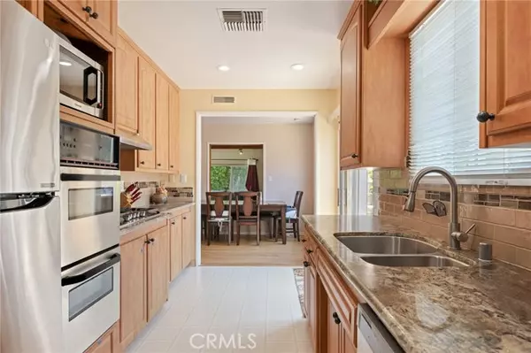 Granada Hills (los Angeles), CA 91343,10022 Gothic Avenue