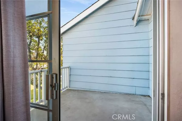 Canoga Park (los Angeles), CA 91303,7025 Glade Avenue #11
