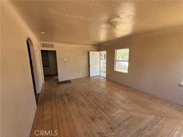 Bakersfield, CA 93308,419 Linda Vista Drive
