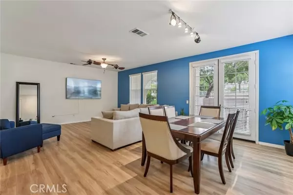 Valencia (santa Clarita), CA 91354,28519 Pietro Drive