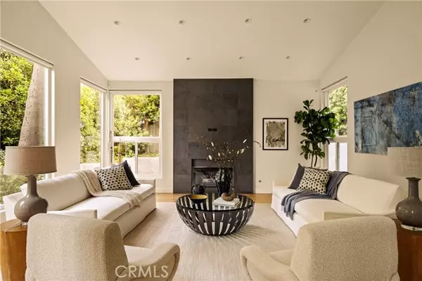 Sherman Oaks, CA 91403,4035 Pacheco Drive
