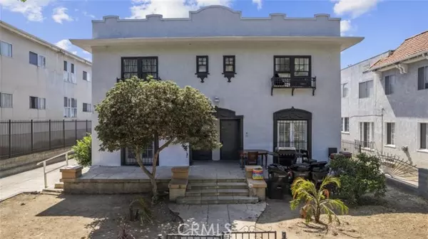 Los Angeles, CA 90004,525 N Kenmore Avenue