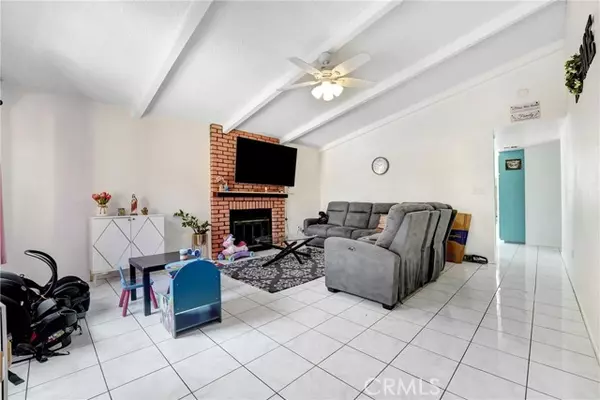 Canoga Park (los Angeles), CA 91304,21050 Community Street