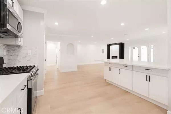 Granada Hills (los Angeles), CA 91344,10915 Whitaker Avenue