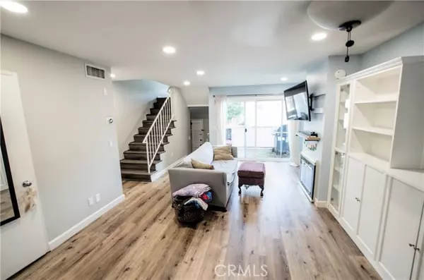 North Hills (los Angeles), CA 91343,9140 Burnet Avenue #3
