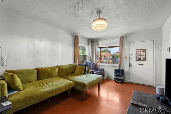 Compton, CA 90222,908 W 132nd Street