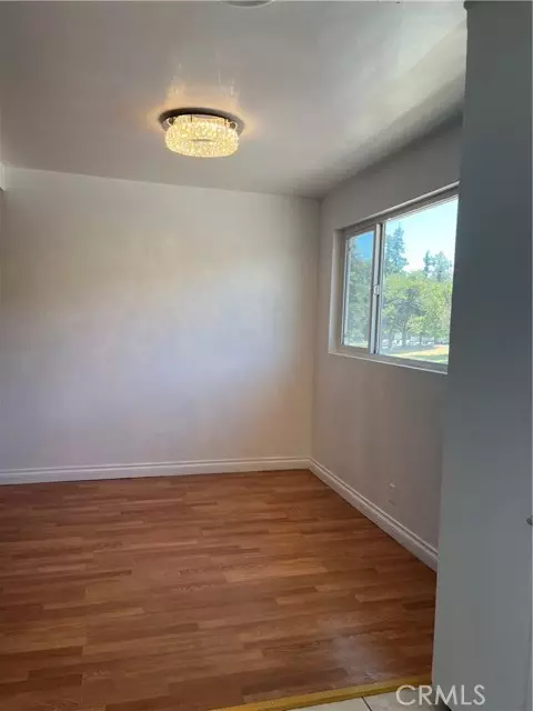 Sherman Oaks, CA 91423,4936 Hazeltine Avenue #6