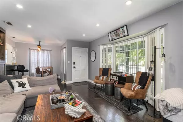 Los Angeles, CA 91406,6640 De Celis