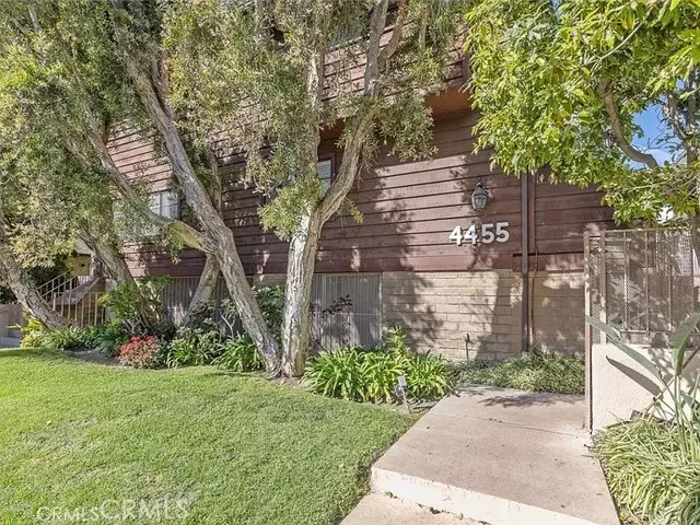 Sherman Oaks, CA 91423,4455 Fulton Avenue #2