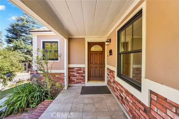 La Canada Flintridge, CA 91011,4547 Lasheart Drive