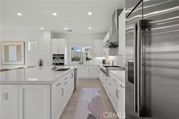 Valencia (santa Clarita), CA 91381,27246 Bush Mallow Court