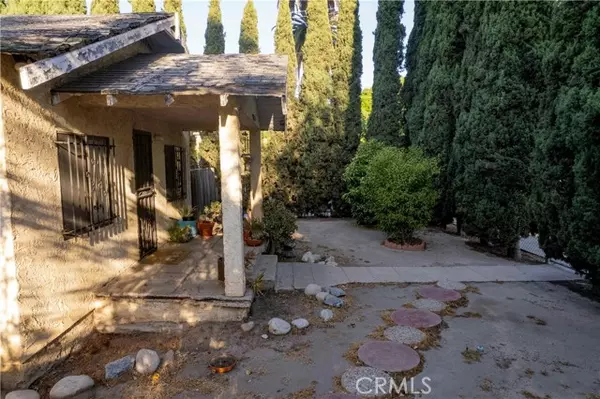 Los Angeles, CA 90039,4102 Sequoia Street