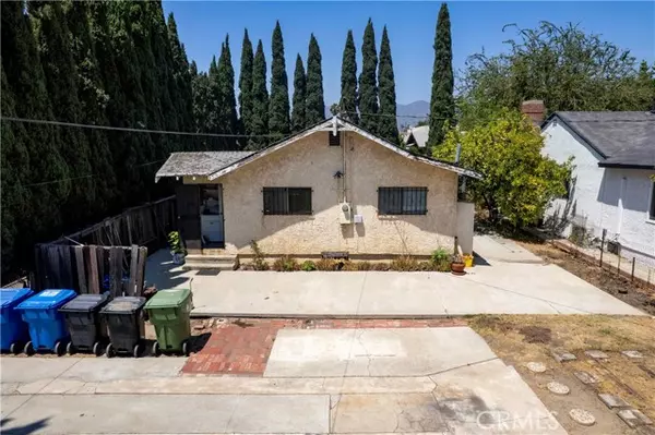 Los Angeles, CA 90039,4102 Sequoia Street