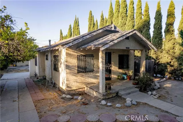 Los Angeles, CA 90039,4102 Sequoia Street