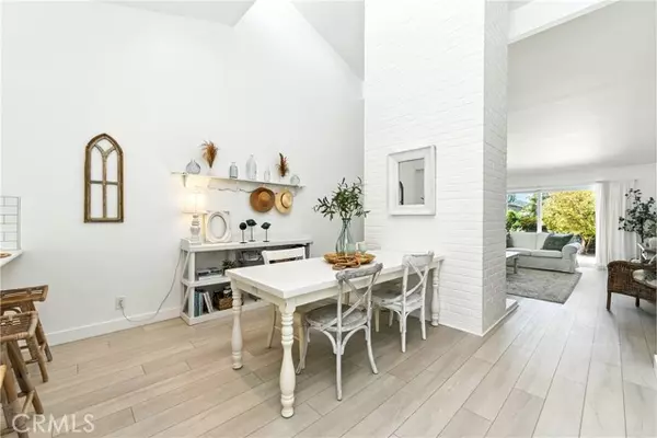Westlake Village, CA 91361,32117 Beachlake Lane