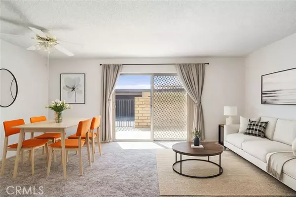 42925 15th Street #6, Lancaster, CA 93534