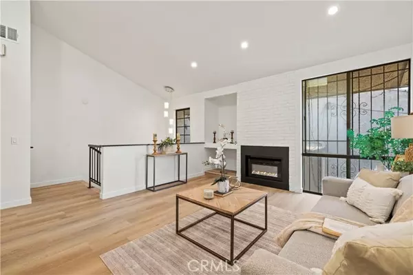Sun Valley (los Angeles), CA 91352,11107 Arminta Street #15