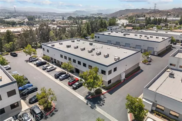 Valencia (santa Clarita), CA 91355,28041 Smyth Drive