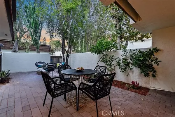 Chatsworth (los Angeles), CA 91311,22149 James Alan Circle