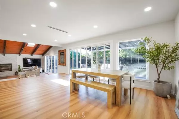 West Hills (los Angeles), CA 91307,22612 Kittridge Street