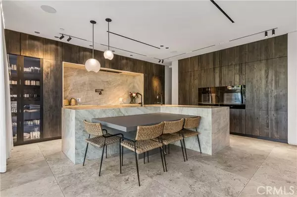 Encino (los Angeles), CA 91316,5106 Lindley Avenue