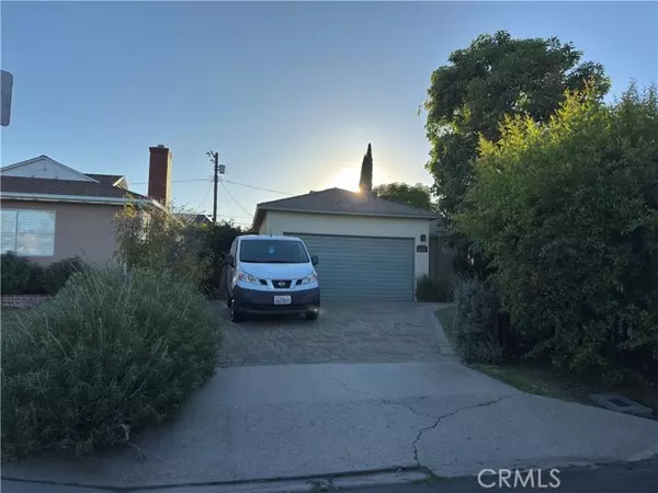 6631 Densmore Avenue, Los Angeles, CA 91406