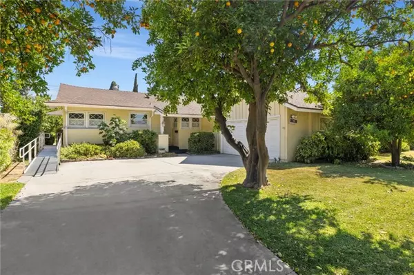 18638 Calahan Street, Northridge (los Angeles), CA 91324