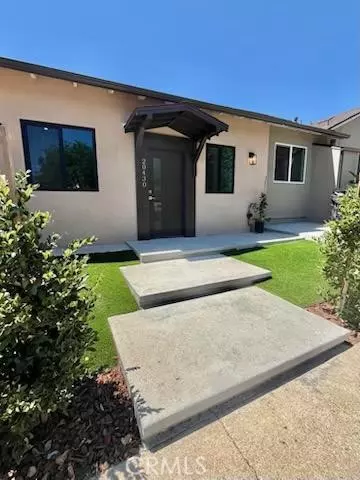 20430 Gresham Street, Winnetka (los Angeles), CA 91306